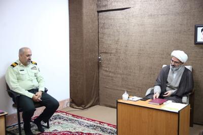 امام جمعه سمنان: پلیس، ضامن امنیت جامعه است