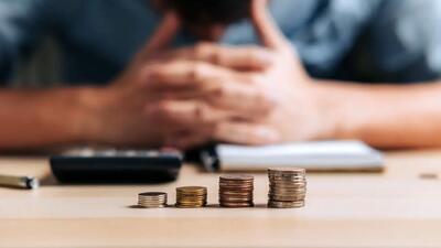 در پول خرج کردن  شخصیت پادری هستید یا دیوار؟