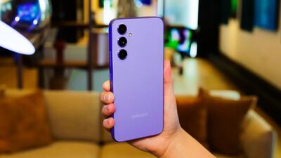 آپدیت One UI 8 برای گلکسی A54 منتشر شد؛ طراحی جدید و امنیت بیشتر در اندروید ۱۶