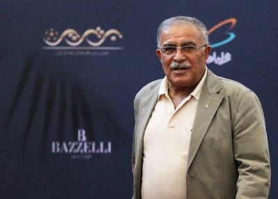 روشن: فرهاد مجیدی برگردد دیوانه است!
