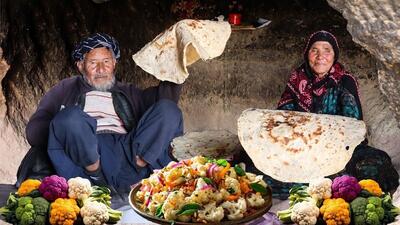 آشپزی روستایی در افغانستان؛ پخت نان سنتی و خوراک با گل کلم در غار (فیلم)