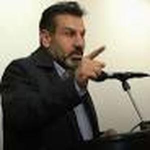 مومنی: آقای تاجرنیا، برای استقلال ورزشگاه بساز!