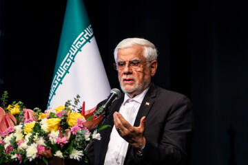 عارف: راهبرد دولت چهاردهم استفاده حداکثری از ظرفیت بخش خصوصی است - سایت خبری اقتصاد پویا