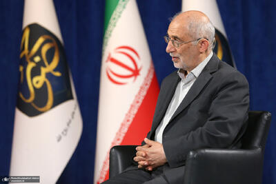ناگفته‌های حسین علایی از دفاع مقدس ۱۲ روزه در قسمت دوم  حضور