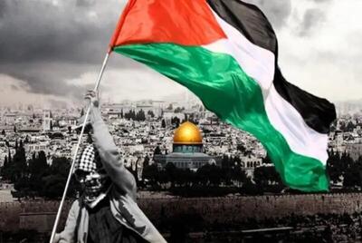 ببینید | مانور هوایی در مصر با پرچم فلـسطین در استقبال از توافق آتش‌بس در غزه