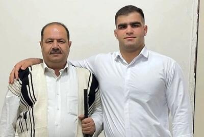 آواز شاد؛ امین میرزازاده تو عروسی با دستمال لری می رقصید که خواننده اومد استقبالش