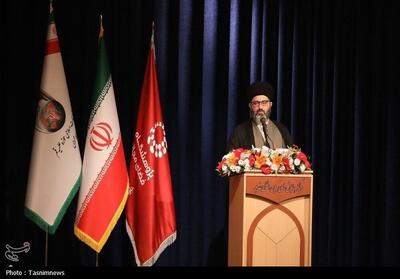 طلاب فرهنگ مقاومت را به نسل‌های آینده منتقل کنند - تسنیم