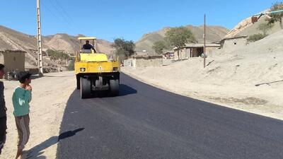 آسفالت ۷ هزار متر مربع از معابر خاکی روستای کرد آباد علی آبادکتول