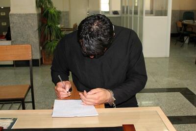 گریه و زاری کشتی گیر جوان پس از قتل در یک ساندویچی