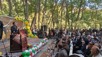 شهرت میوه به شهرستان کوثر جشنواره‌ پاییزی رقم زد