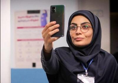 خانم صحرا اسداللهی، اصلا هم بامزه نیستید!