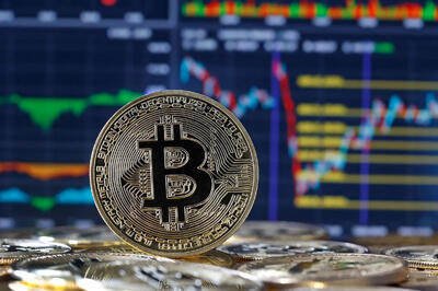 بیت‌کوین در اوج، نقدینگی جهانی بازار را هدایت می‌کند