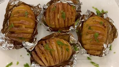 آموزش سیب زمینی تنوری: سیب زمینی تنوری با طعم سیر و کره