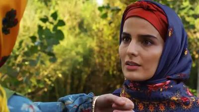 استایل جذاب و چهره متفاوت بازیگر نقش سوجان در یک مراسم سینمایی