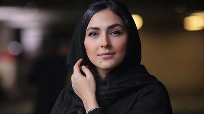 عکس امروز | سلفی عجیب و جذاب در ماشین از هدی زین العابدین بازیگر سریال «آسمان همیشه ابری نیست» | گلی شی