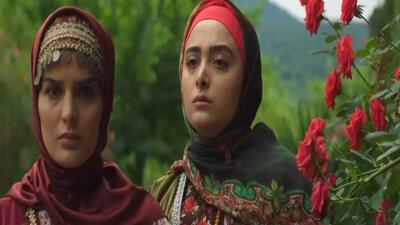 تصویر روز | «انیس، پرویز و مینا» در پشت صحنه سریال سوجان | گلی شی