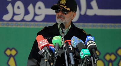 سردار رادان: ابهت پوشالی اراذل و اوباش را خرد کردیم خودروهای پلیس ضد گلوله می‌شود یک میلیون و ۲۰۰ هزار تبعه غیرمجاز از کشور اخراج شدند یادگاری شهید باقری برای نیروهای فراجا | جهان نیوز
