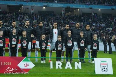 ایران - روسیه در حد جام جهانی!/ نمایش شگفت‌انگیز با لباس‌های غول‌پیکر +عکس و فیلم