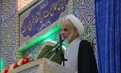 امام جمعه موقت کرمان: تولید حلال مسائل کشور است