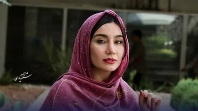 فیلم چیدمان منحصر به فرد منزل مجردی خاطره حاتمی؛ از مبلمان کلاسیک و گل‌های انرژی‌بخش