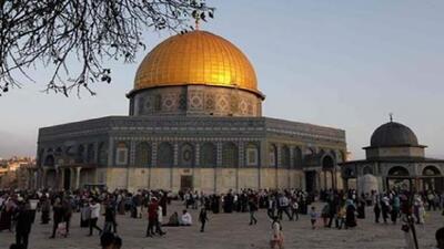 اقامه نماز صبح امروز در مسجد مبارک الاقصی + تصاویر