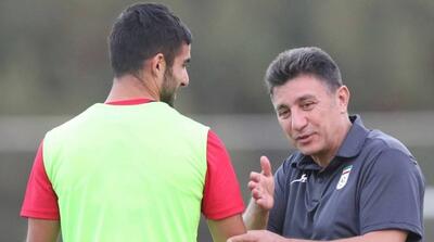 حمله هواداران استقلال به قلعه‌نویی؛ چرا به هاشمیان کمک می‌کنید!