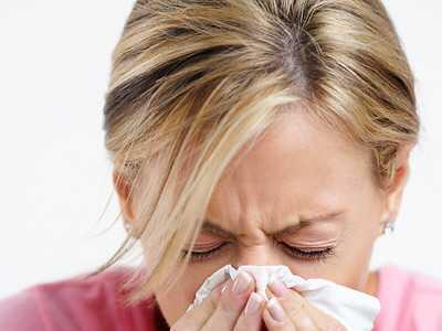 چگونه گرفتگی بینی را باز کنیم؟ روش‌های ساده درمان خلط پشت حلق