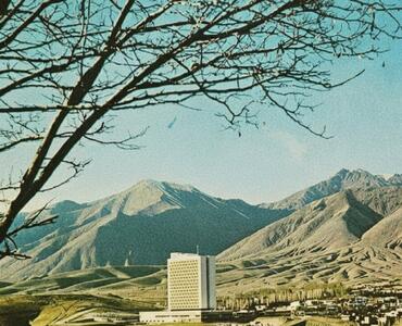 تهران، نمایی از توچال، محمودیه، ولنجک و هتل هیلتون دهه‌ی 1340 خورشیدی