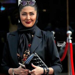 تونل زمان | تصویری از مریم معصومی در حال میکاپ جدیدش
