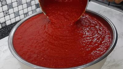 طرز تهیه رب گوجه فلفلی | ترفند کپک نزدن رب گوجه