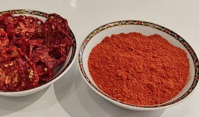 آموزش خشک کردن گوجه فرنگی و تهیه پودر گوجه خانگی!