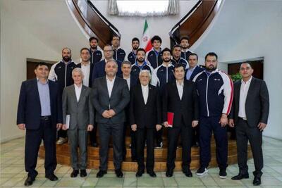 پیام تبریک عارف به مناسبت قهرمانی تیم ملی وزنه‌برداری ایران