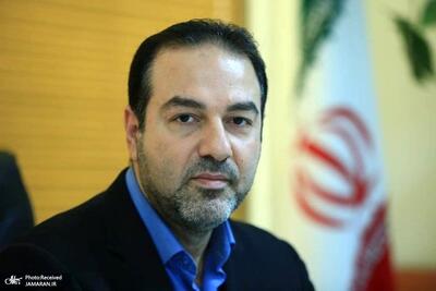 درگیری لفظی شدید معاون وزیر بهداشت  با یک خبرنگار در نشست خبری+ فیلم