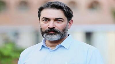 تصویر روز | عکس ویژه و جدید از پارسا پیروزفر و محمد کارت اکران خصوصی فیلم ⟪علت مرگ نامعلوم⟫ | گلی شی