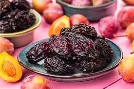 این میوه خشک استخوان های شما را محکم و قوی می کند