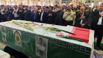 شهید سرهنگ  غلامرضا جمشیدی‌پور  در کنار همرزمان شهیدش آرام گرفت