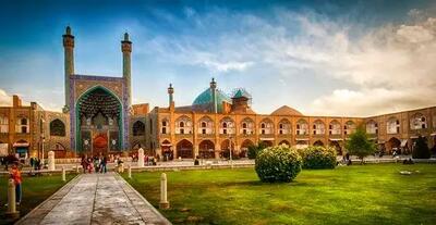 راهنمای جامع خرید سوغاتی از اصفهان | از هنر تا شیرینی‌های اصیل