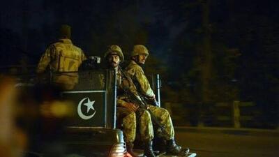درگیری‌های مرزی پاکستان و افغانستان بالا گرفت؛ دو نظامی پاکستان ‌کشته شدند