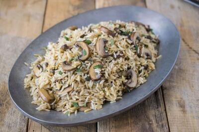 طرز تهیه قارچ پلو بدون گوشت؛ یک غذای ساده با پروتئین زیاد