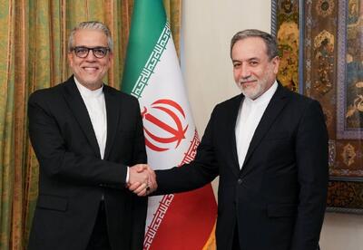 عراقچی با سفیر جدید جمهوری اسلامی ایران در نیجریه دیدار کرد