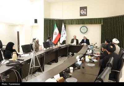 تمام مشکلات کشور با فرهنگ دینی قابل حل است - تسنیم