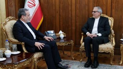 دیدار سفرای جدید ایران در نیجریه و مالی با عراقچی