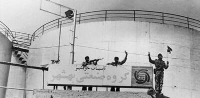 ‏سربازان اشغالگر عراقی در خرمشهر سال 1359 خورشیدی (عکس)