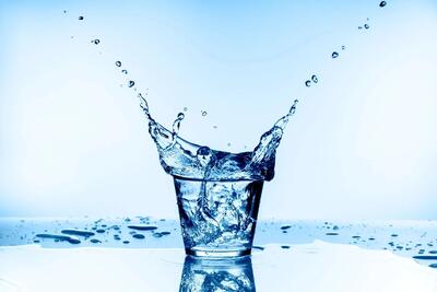 تحقیقات جدید: کاهش اضطراب با نوشیدن آب؛ آیا ممکن است؟