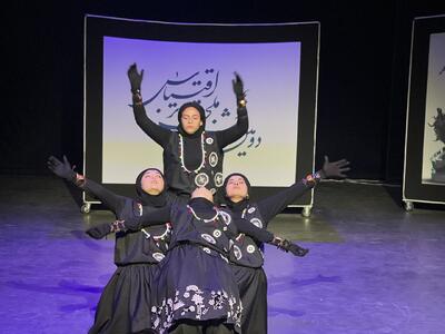 تئاتر باید بوی ایران را بدهد