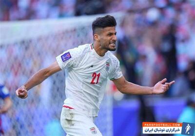 کلیپ ؛ تعویض پیراهن محمد محبی با اوسیپنکو در پایان بازی ایران و روسیه