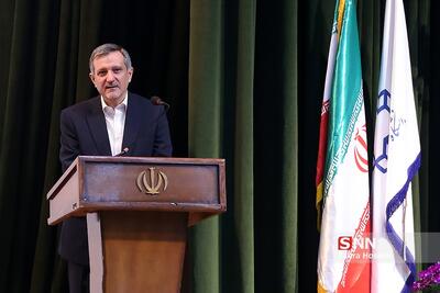 خاکی صدیق: چهار آئین‌نامه در دستور کار برای بازنگری کلی قرار گرفته است/ واگذاری تدوین آیین نامه ارتقا به سه دانشگاه + فیلم