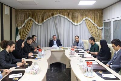 نسل Z پشت میز سیاست