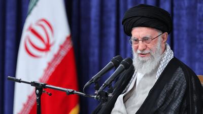 رهبر انقلاب: دیوان حافظ مستفاد از قرآن است
