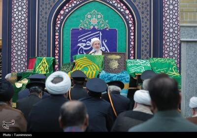 آیت‌الله اراکی: امامزادگان مراکز نور، ذکر و حیات جامعه هستند - تسنیم